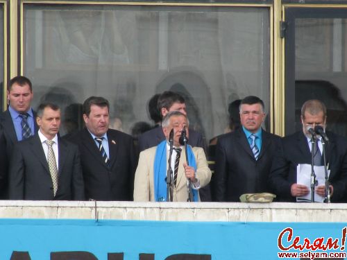 Выступление представителей крымскотатарских диаспор.